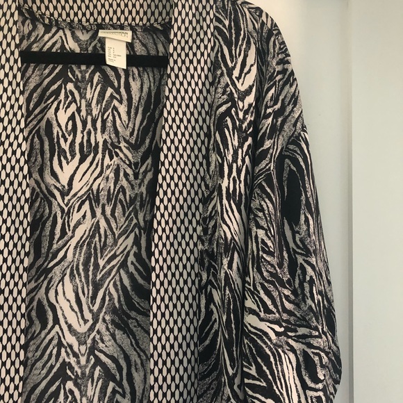 Leopard Print Kimono - Picture 1 of 3